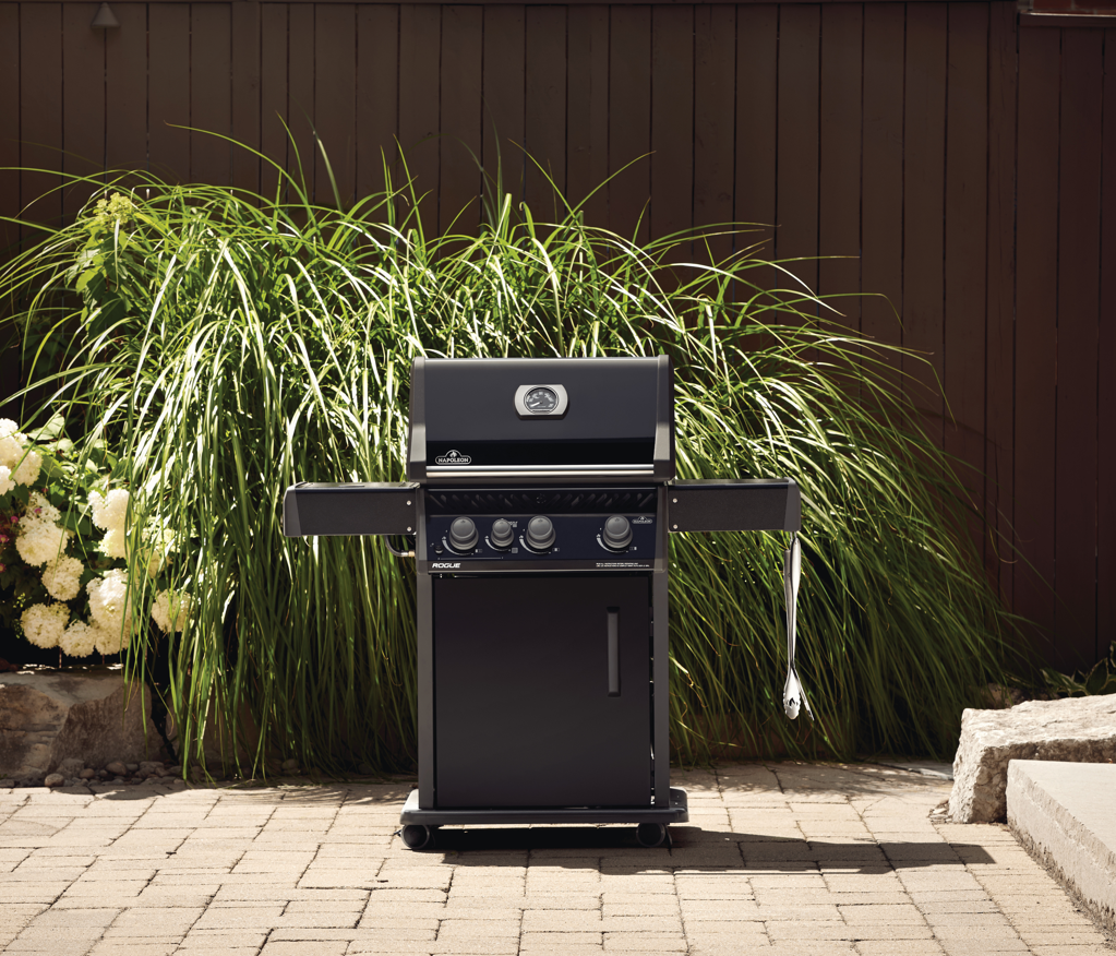 Napoleon Rogue XT 425 SIB Gas BBQ – BPH Sales
