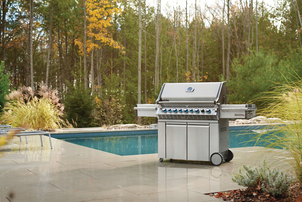 Napoleon Prestige Pro barbecues look great and cook even better. These barbcues are great for the backyard, poolside or on the deck. The choice is yours. impress your guests with a luxury grill from Napoleon. The Prestige Pro 665 is great for the whole family.
