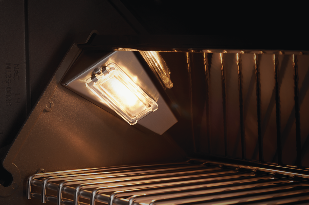 Interior lighting in the Prestige Pro Series will help you maintain your best grilling game, day or night. Interior lighting in addition to exterior proximity lighting keeps you barbecuing all night.