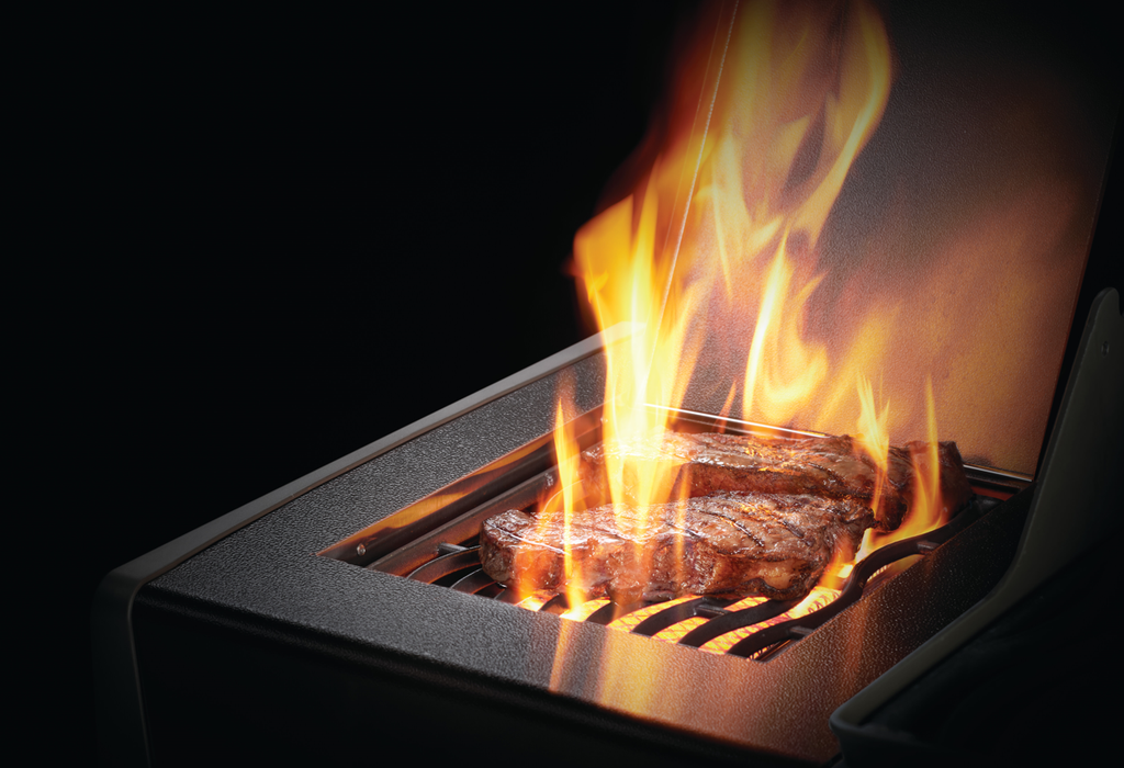 The Rogue XT SIB series of grills all feature built-in, high temperature sizzle zone side infrared burners for searing your foods.