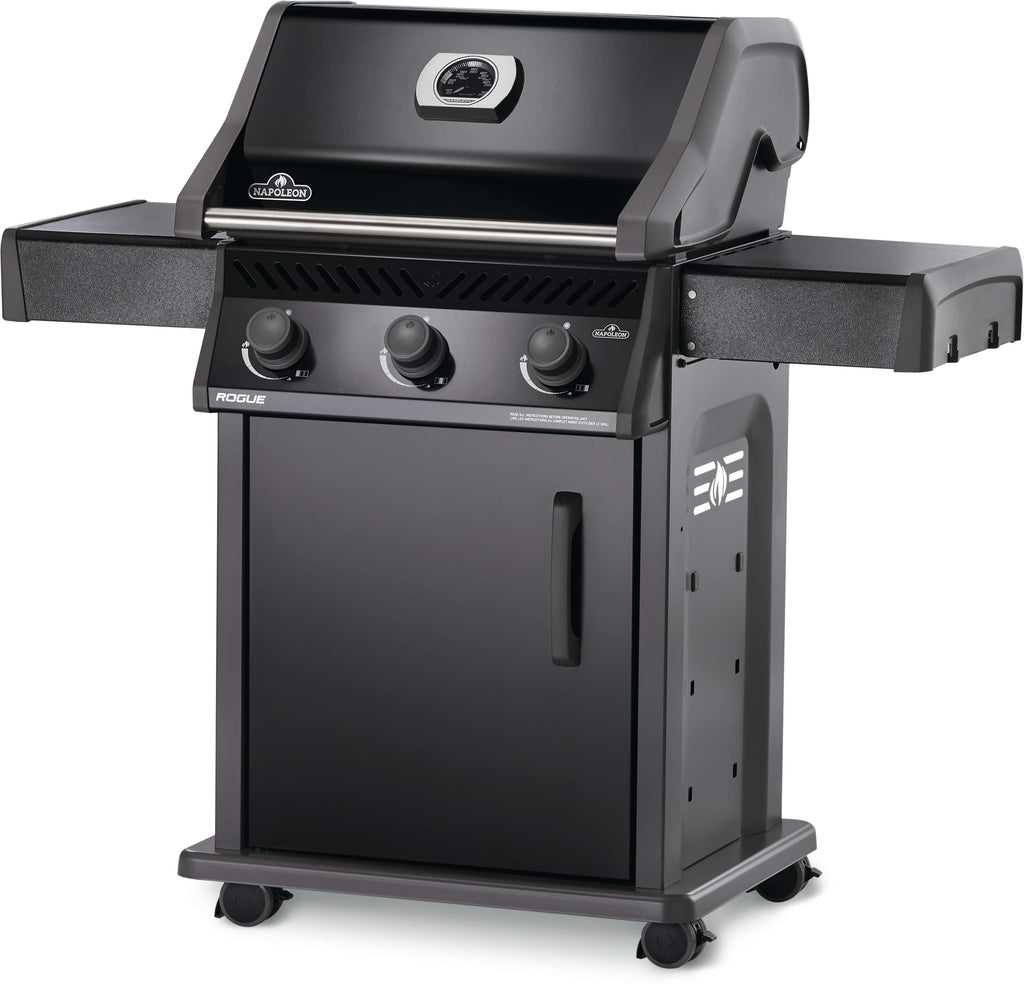 angle view of the smudge-free black Rogue 425 gas barbecue. Available in propane or natural gas models, these are quality grills at a budget friendly price. Plus, they come with 15 year parts warranty, so grill easy knowing you are covered.